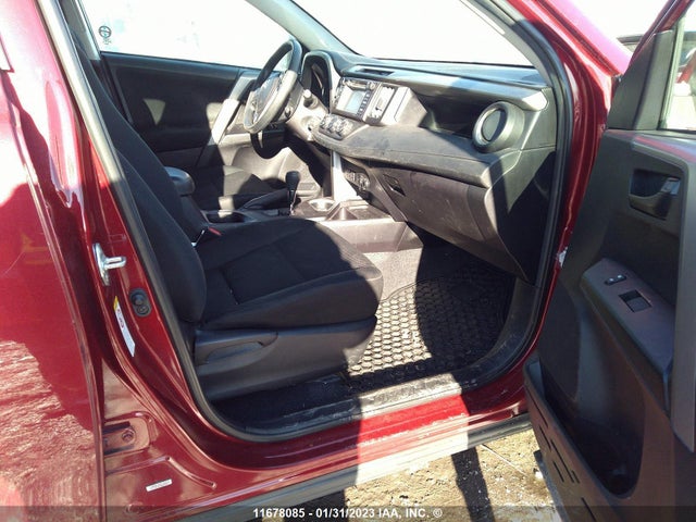 Toyota RAV4 LE 2018 2T3BFREV9JW732480 Image 5
