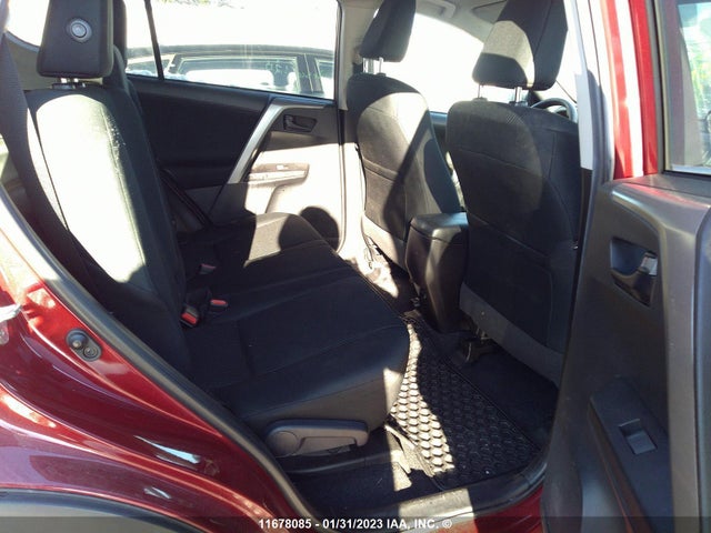 Toyota RAV4 LE 2018 2T3BFREV9JW732480 Image 8