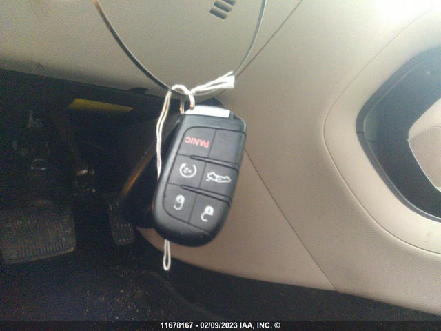 Chrysler 200 C 2015 1C3CCCEG4FN618238 Image 11