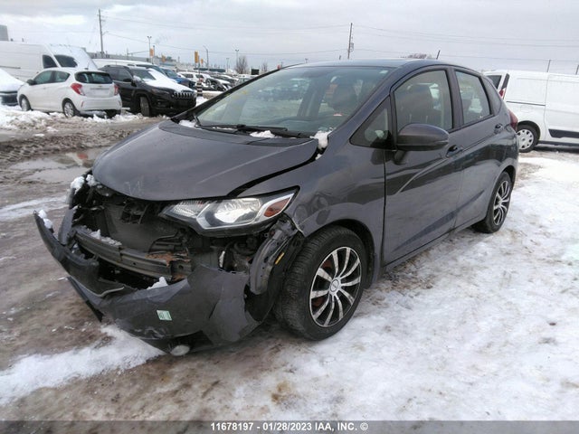Honda Fit 2015 3HGGK5H85FM107469 Image 2