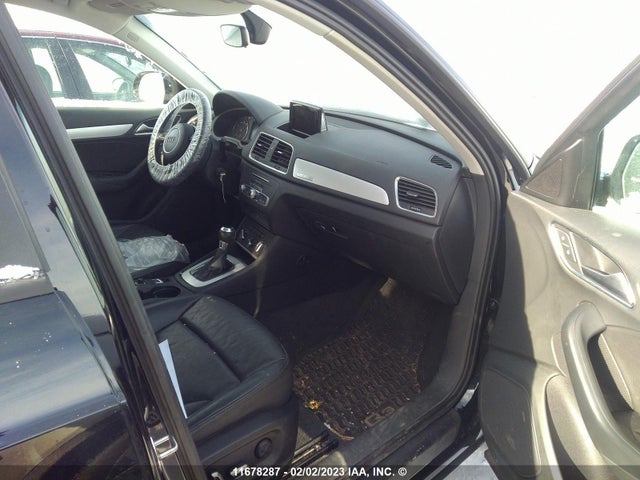 WA1ECCFS6HR005468 Audi Q3 PREMIUM