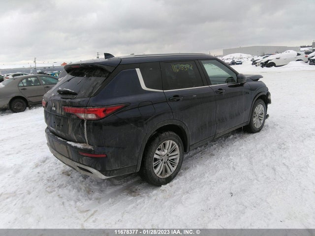 JA4J4UA84NZ612123 Mitsubishi Outlander Se/black Edition