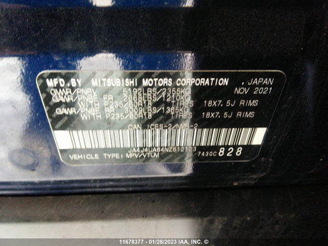 JA4J4UA84NZ612123 Mitsubishi Outlander Se/black Edition