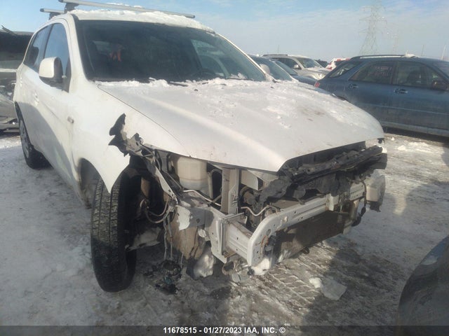 4A4AH3AU7EE603448 Mitsubishi RVR SE
