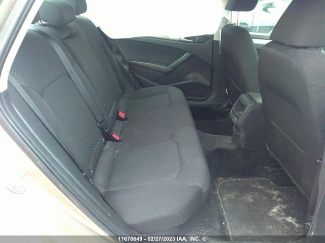 1VWAS7A3XFC021068 Volkswagen PASSAT S