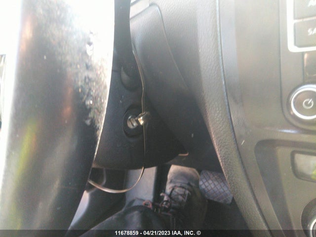 3VWD07AJ2FM277852 Volkswagen JETTA SE