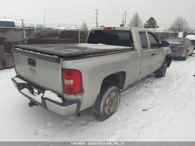 Chevrolet SILVERADO 1500 2011 1GCRKSE37BZ140075 Image 4