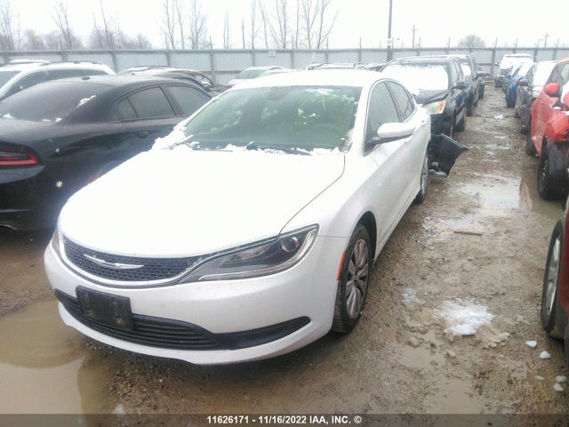 1C3CCCFB2FN728823 Chrysler 200 LX