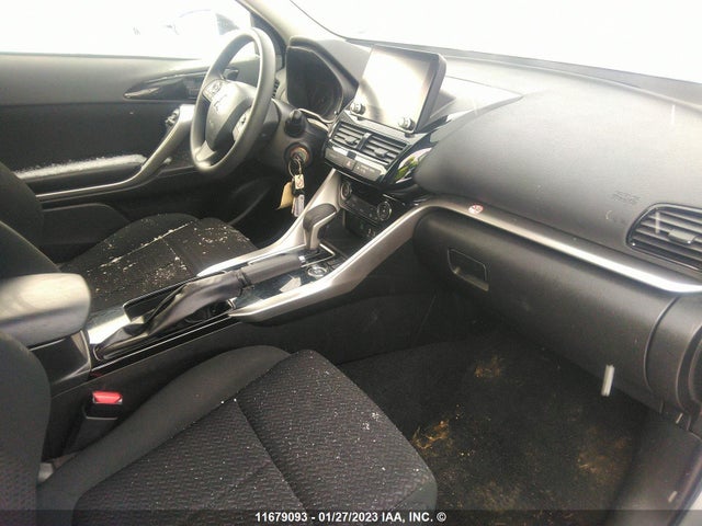 JA4ATUAAXNZ602668 Mitsubishi Eclipse Cross Es
