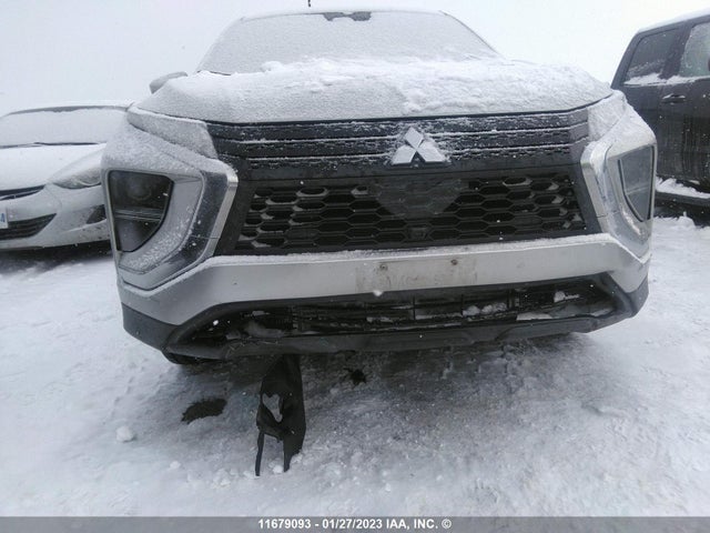 JA4ATUAAXNZ602668 Mitsubishi Eclipse Cross Es