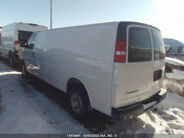 Chevrolet Express G2500 2020 1GCWGBFP0L1169925 Image 3