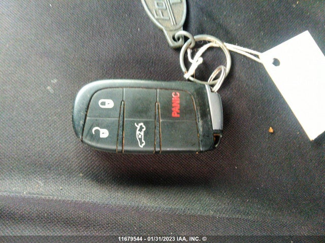 1C3CCCAB0GN140198 Chrysler 200 Limited