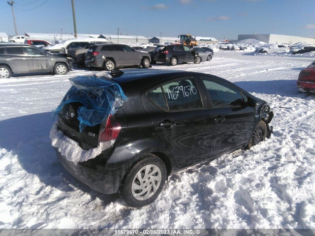 Toyota PRIUS C 2015 JTDKDTB3XF1585873 Image 4