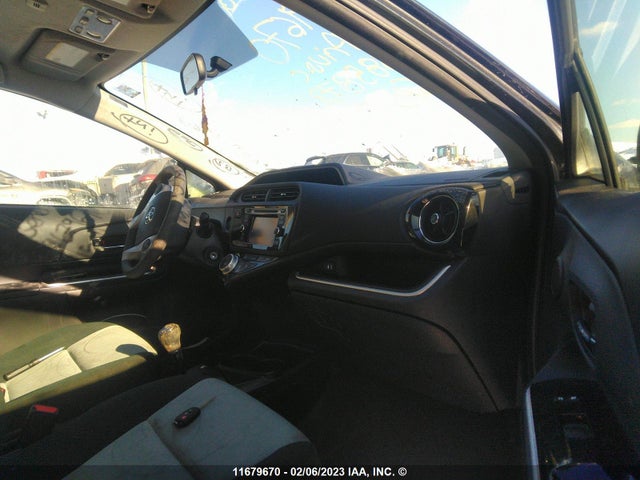 Toyota PRIUS C 2015 JTDKDTB3XF1585873 Image 5