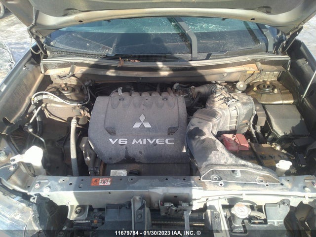JA4JZ3AX8KJ600263 Mitsubishi Outlander Se/sel/le