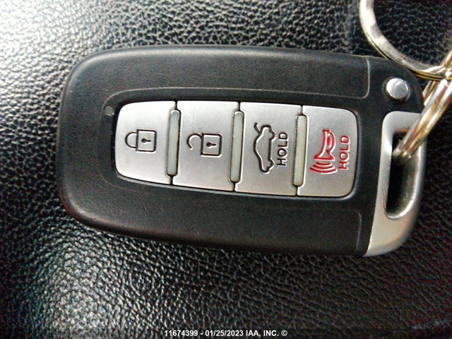 Hyundai SONATA HYBRID 2011 KMHEC4A46BA003984 Image 3