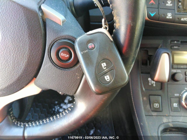 JTHKD5BH9F2210573 Lexus CT