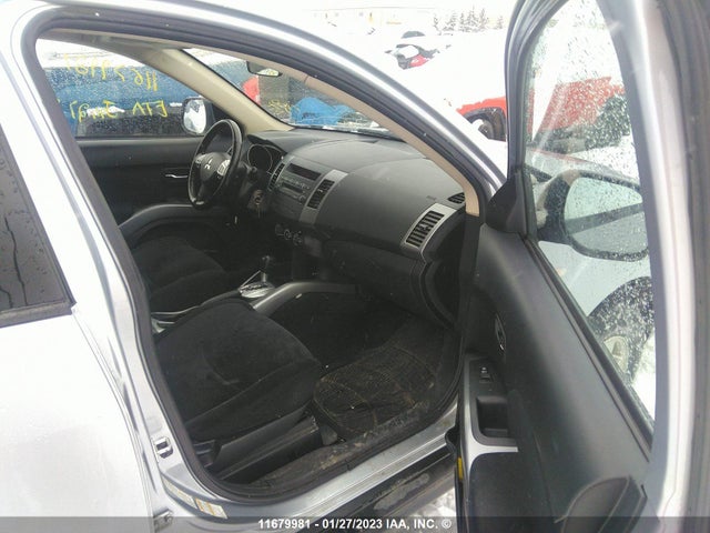 JA4AT2AW3DU606542 Mitsubishi Outlander Es