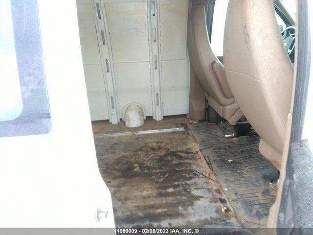 Chevrolet Express G2500 2013 1GCWGFCA8D1167297 Image 10