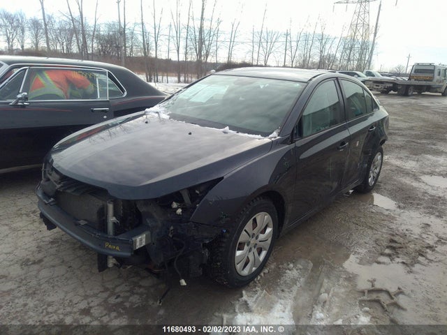 Chevrolet Cruze 2015 1G1PC5SB1F7290131 Image 2
