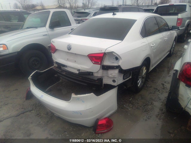 2015 Volkswagen Passat S მანქანა იყიდება აუქციონზე, vin: 1VWAS7A31FC114836, აუქციონის ნომერი: 11680612