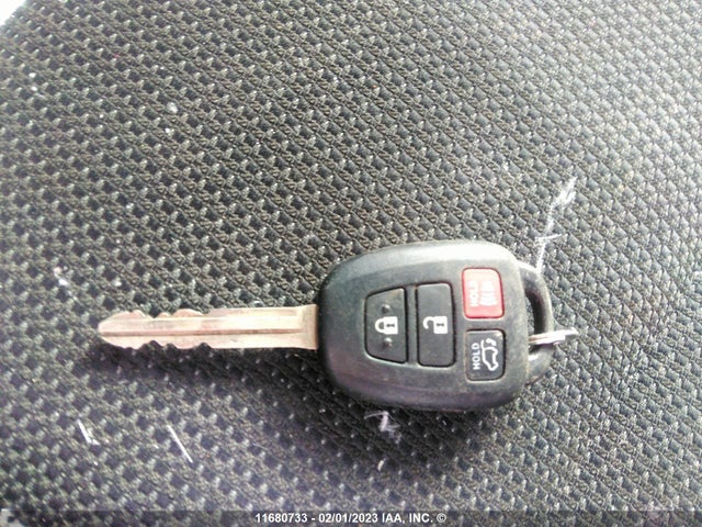 Toyota Rav4 Xle 2017 2T3RFREV7HW646657 Image 3