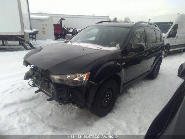 JA4AT2AW1AZ609180 Mitsubishi Outlander Es