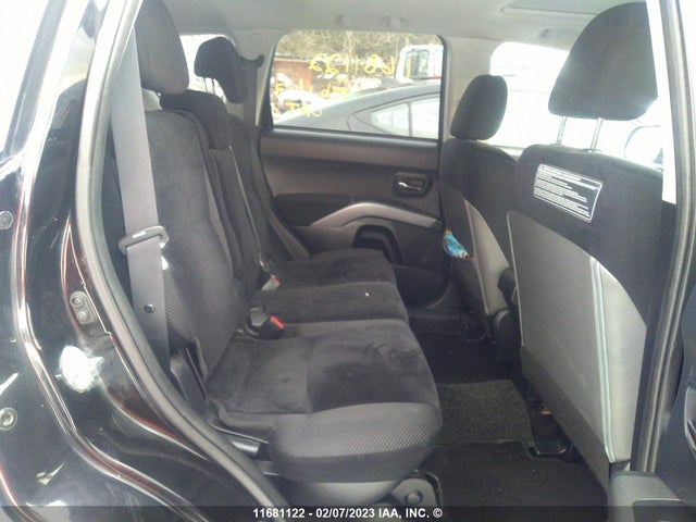 JA4AT2AW1AZ609180 Mitsubishi Outlander Es