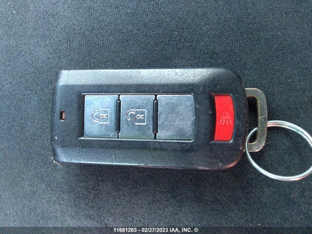 JA4MT31X59Z604412 Mitsubishi Outlander Se