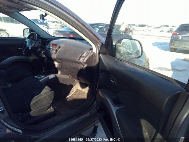 JA4MT31X59Z604412 Mitsubishi Outlander Se