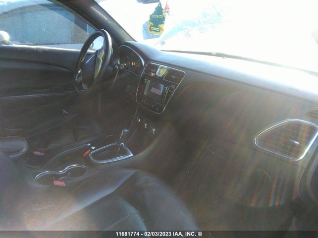 1C3CCBCG3DN555000 Chrysler 200 Limited