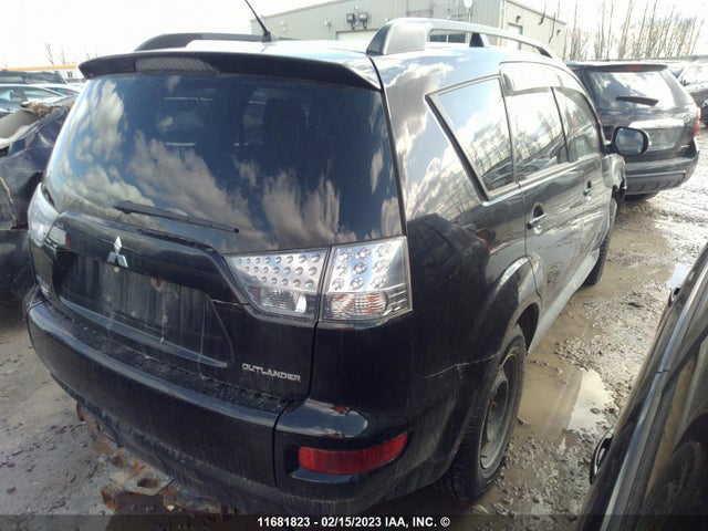 JA4JT3AX9CU605117 Mitsubishi Outlander