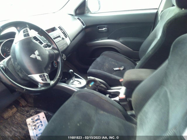 JA4JT3AX9CU605117 Mitsubishi Outlander