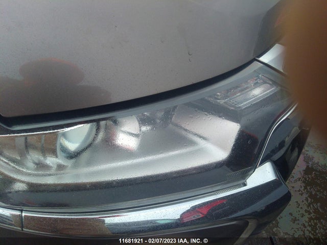 JA4AZ2A3XGZ603603 Mitsubishi Outlander Es