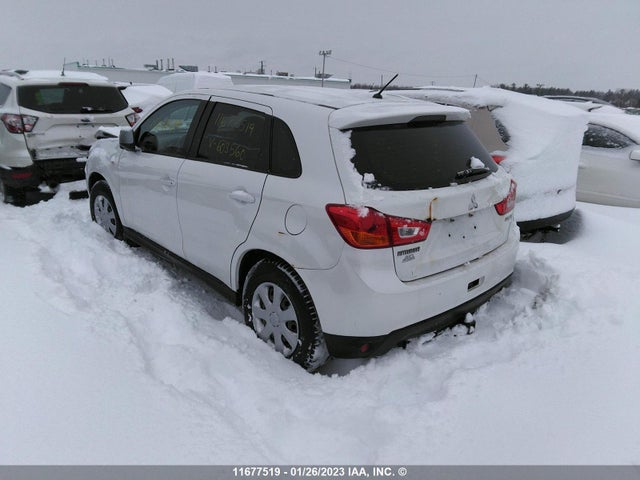 4A4AH3AU1EE603560 Mitsubishi RVR SE
