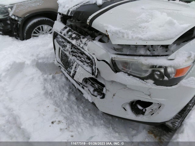 4A4AH3AU1EE603560 Mitsubishi RVR SE