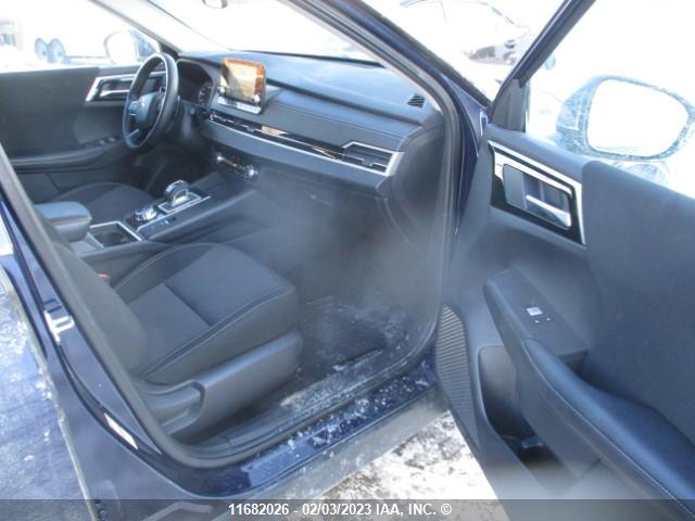 JA4J4UA86NZ612513 Mitsubishi Outlander Se/black Edition