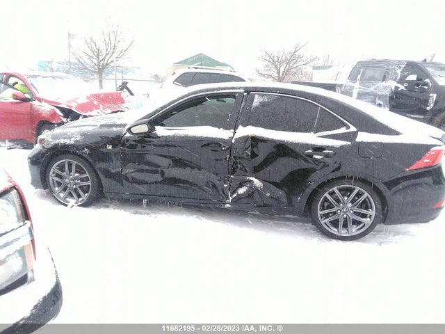 JTHC81D22J5030689 Lexus IS 300
