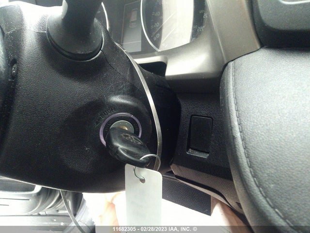 Toyota RAV4 LE 2017 2T3BFREV3HW545066 Image 3