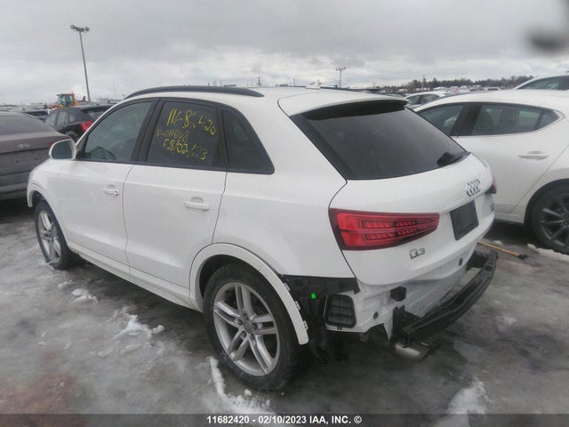 WA1ECCFS4HR011608 Audi Q3 PREMIUM