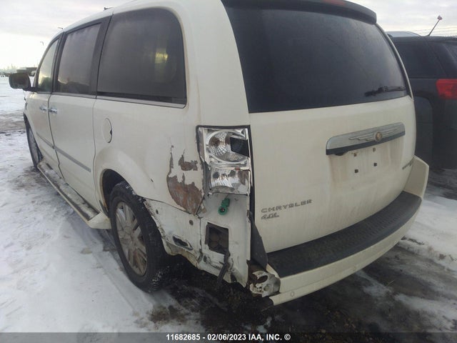 2A4RR6DX3AR217941 Chrysler Town & Country Limited