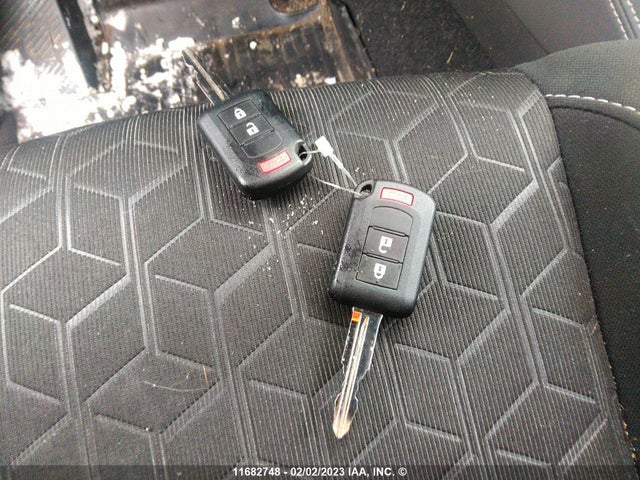 JA4AH3AUXLU605926 Mitsubishi Rvr Se/es