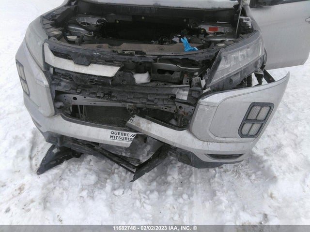 JA4AH3AUXLU605926 Mitsubishi Rvr Se/es