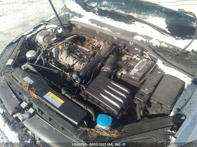 3VWG57AU0MM010571 Volkswagen GOLF