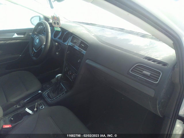 3VWG57AU0MM010571 Volkswagen GOLF