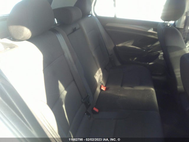 3VWG57AU0MM010571 Volkswagen GOLF