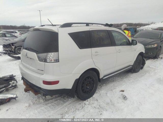 JA4JT5AX4DU606091 Mitsubishi OUTLANDER GT