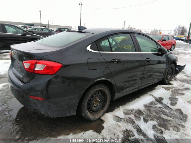 Chevrolet CRUZE LT 2018 1G1BE5SM8J7203131 Image 4
