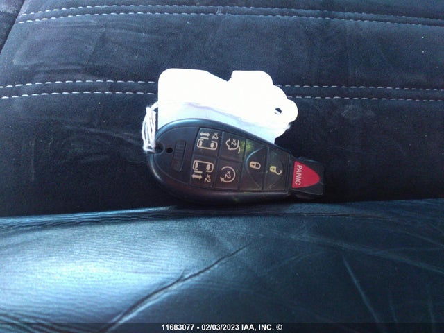 2C4RC1JG9FR720413 Chrysler Town & Country Limited