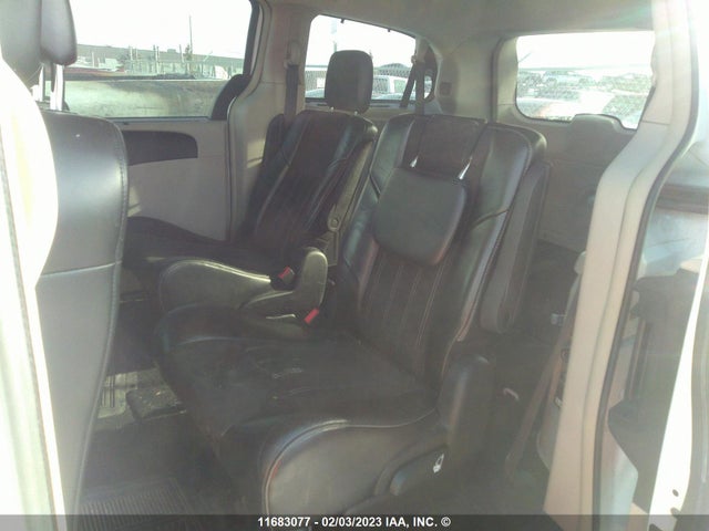 2C4RC1JG9FR720413 Chrysler Town & Country Limited